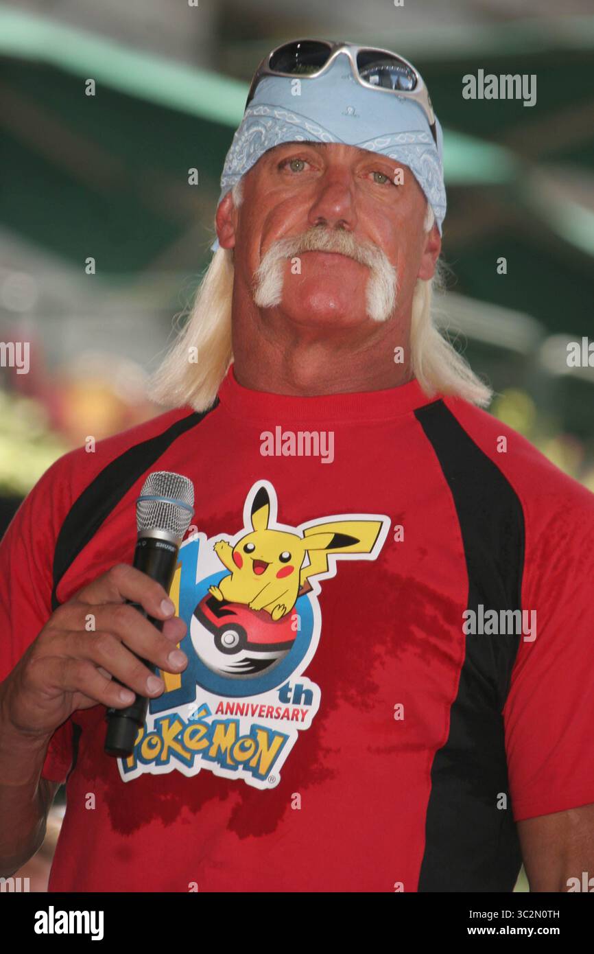 **FICHIER PHOTO** Hulk Hogan est décédé. Hulk Hogan (Terry Gene Bollea) 2006 photo par John Barrett/PHOTOlink/MediaPunch Banque D'Images