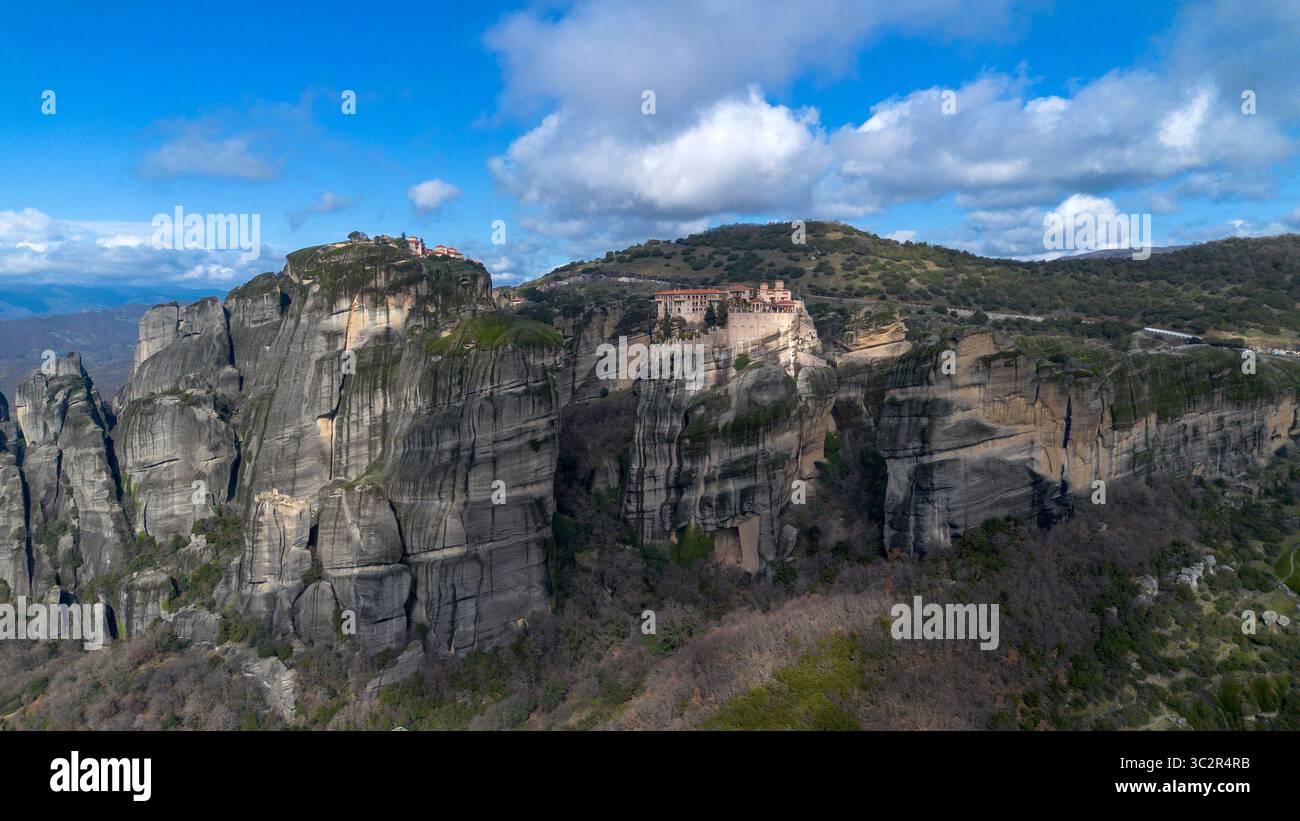 Météores est une région rocheuse avec des monastères près de Kalambaka, en Grèce. Banque D'Images