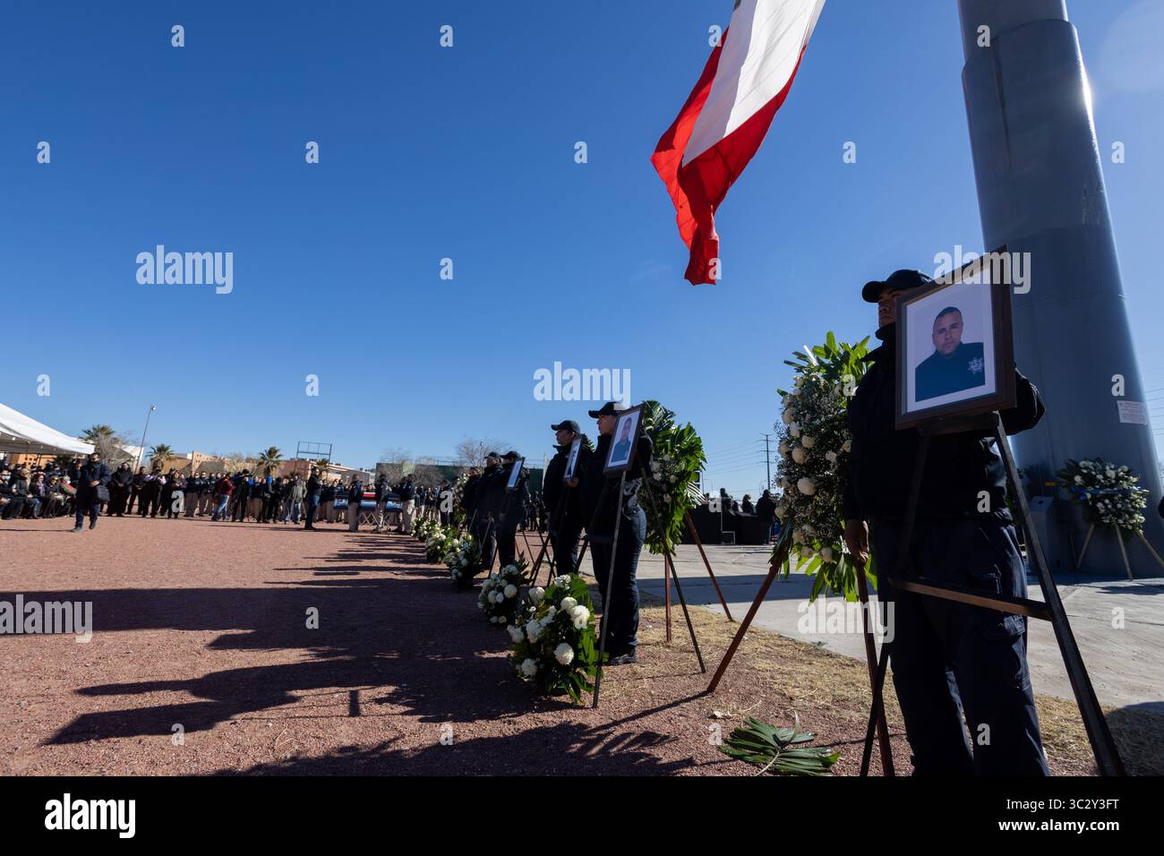 Les citoyens de Ciudad Juarez honorent les victimes de violence lors d'une cérémonie commémorative publique. Banque D'Images