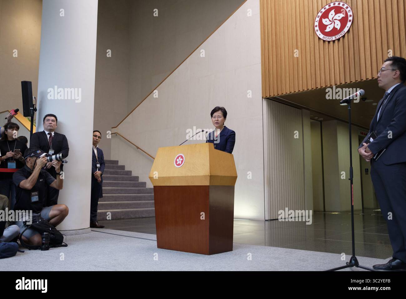 20 août 2019, Hong Kong, Chine : Carrie Lam Cheng Yuet-ngor, directrice générale de Hong Kong, prend la parole lors d'une conférence de presse après qu'environ 1,7 millions de manifestants aient pris part à un rassemblement non autorisé ce week-end. (Crédit image : © Sion Ang/SOPA images via ZUMA Wire) Banque D'Images