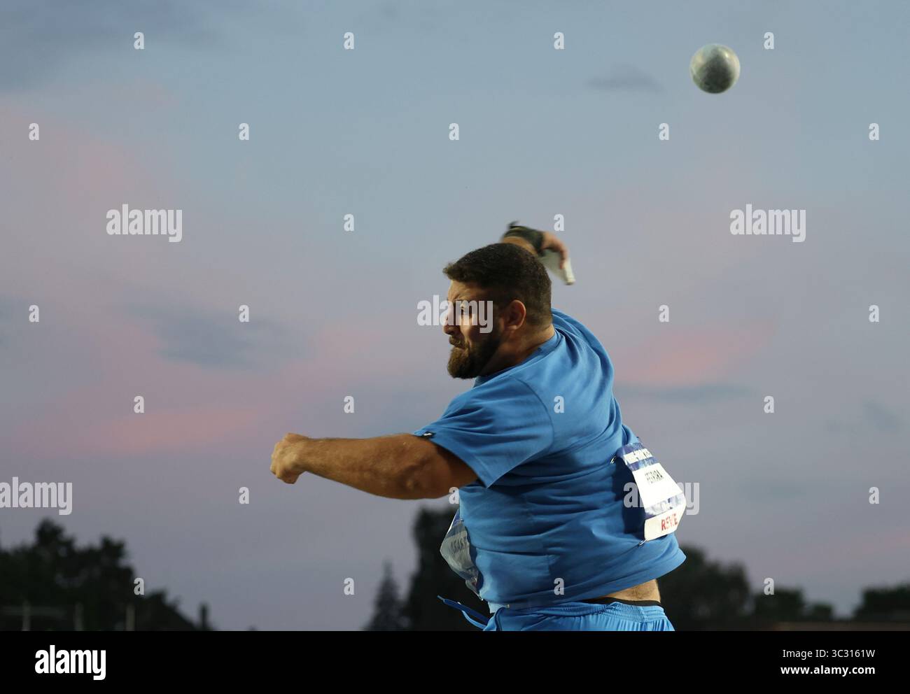 Bochum, Allemagne. 24 juillet 2025. Riccardo Ferrara, Italien, participe à la finale du tir masculin aux Jeux mondiaux universitaires Rhin-Ruhr 2025 de la FISU à Bochum, Allemagne, le 24 juillet 2025. Crédit : HU Xingyu/Xinhua/Alamy Live News Banque D'Images