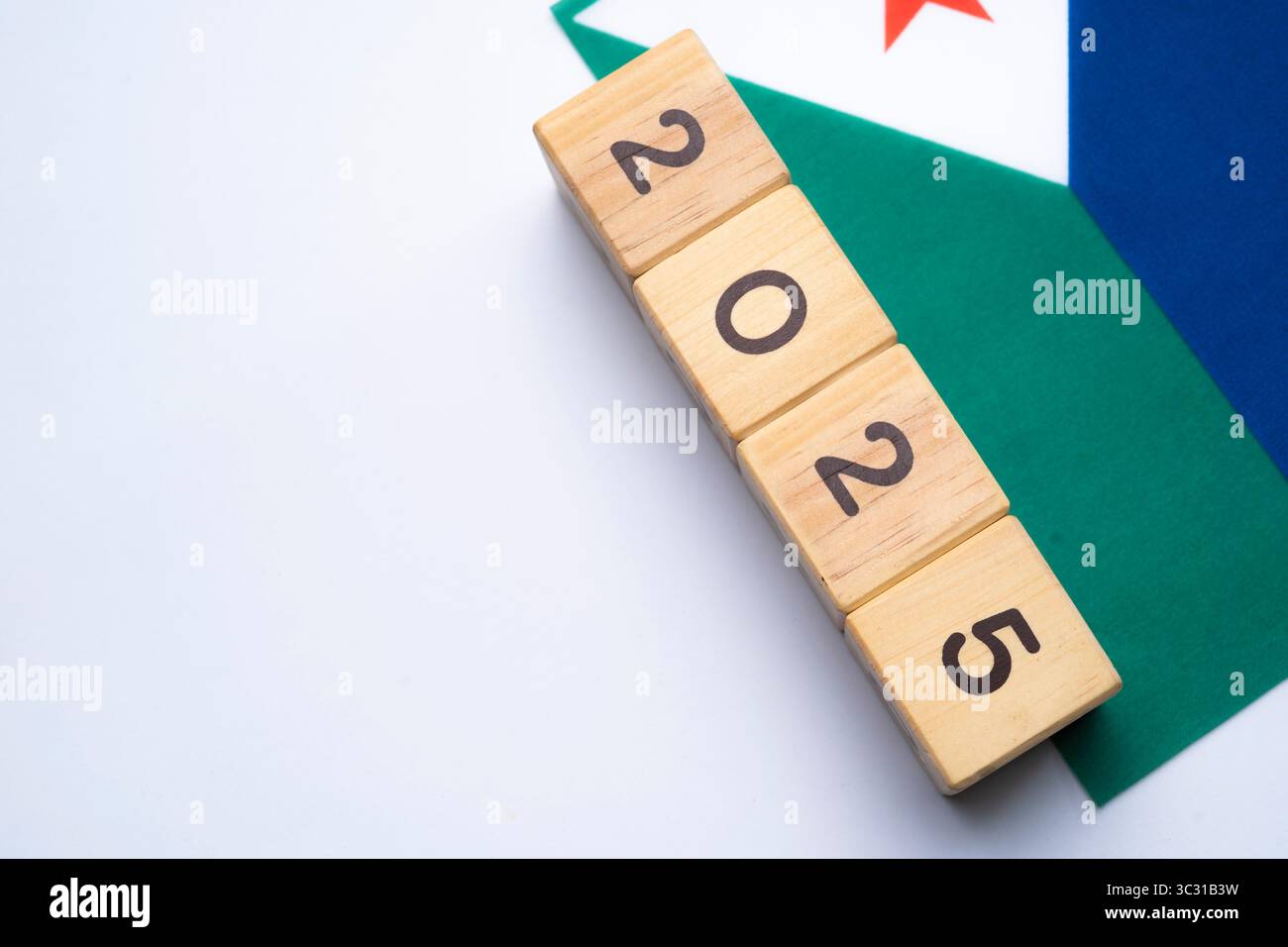 2025, Djibouti, Djibouti drapeau avec bloc de date, concept, événements importants pour Djibouti dans la nouvelle année, élection, économie, activités sociales, central b Banque D'Images