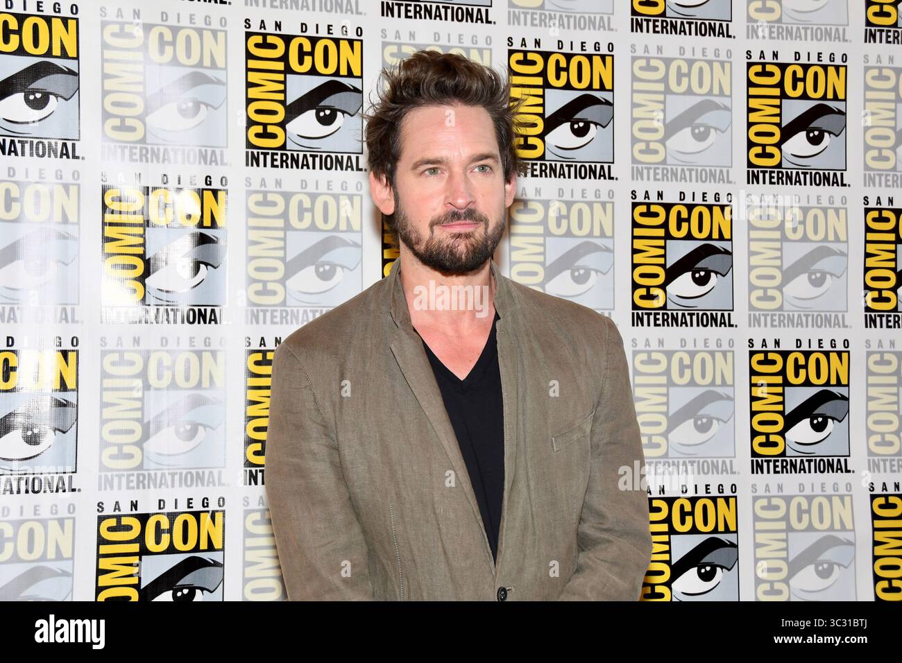 Will Kemp arrive à la photocall de Hallmark pour les panélistes HallStars au Hilton Bayfront au San Diego Comic-Con Day One qui s’est tenu le 24 juillet 2025. Banque D'Images