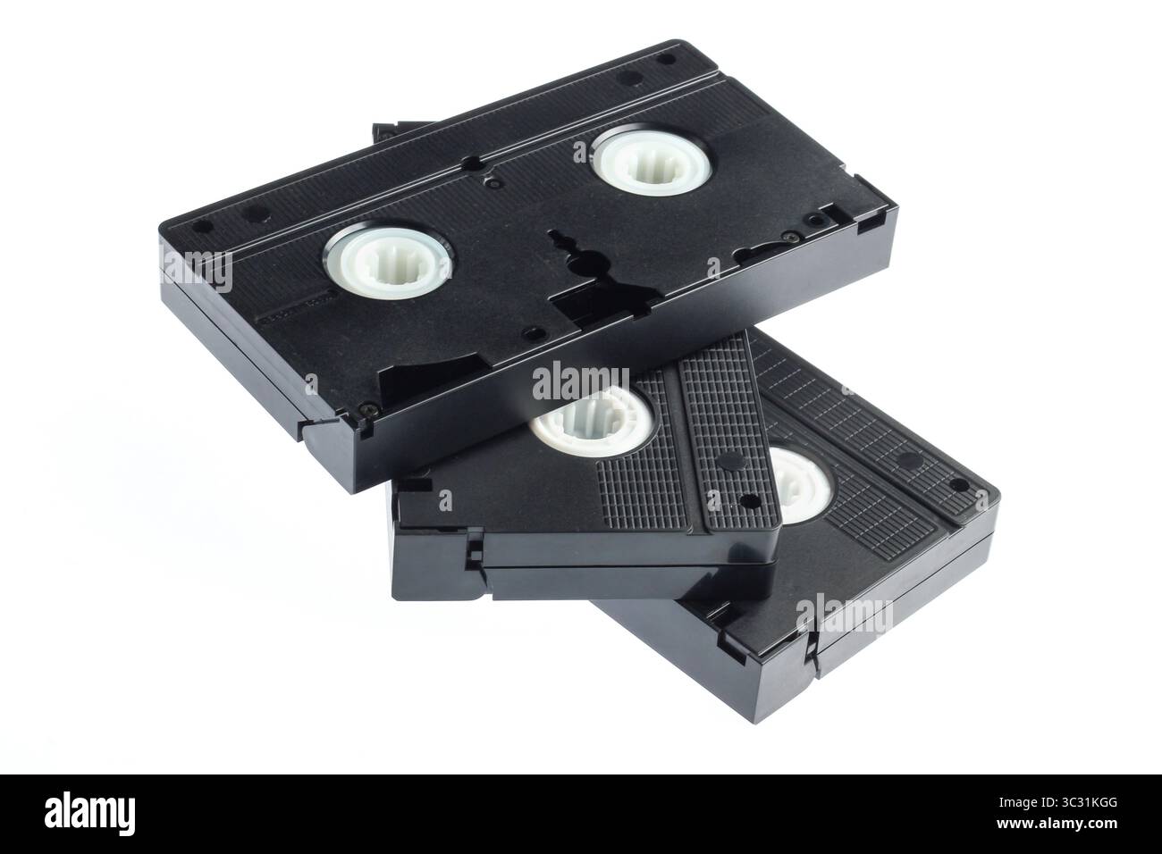 Pile de bandes vidéo rétro isolées sur un fond blanc Banque D'Images