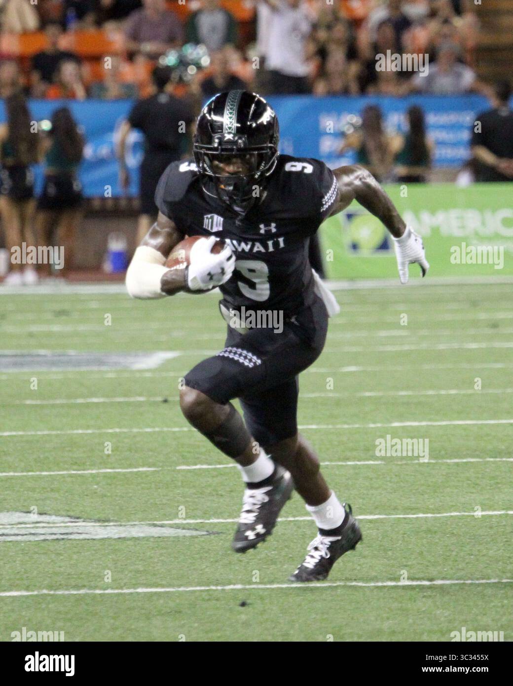 7 septembre 2019 - le récepteur Wide des Hawaii Rainbow Warriors JoJo Ward #9 court après une prise pendant le match entre les Hawaii Rainbow Warriors et les Oregon State Beavers au stade Aloha à Honolulu, HI - Michael Sullivan/CSM(Credit image : &copy ; Michael Sullivan/CSM via ZUMA Wire) Banque D'Images