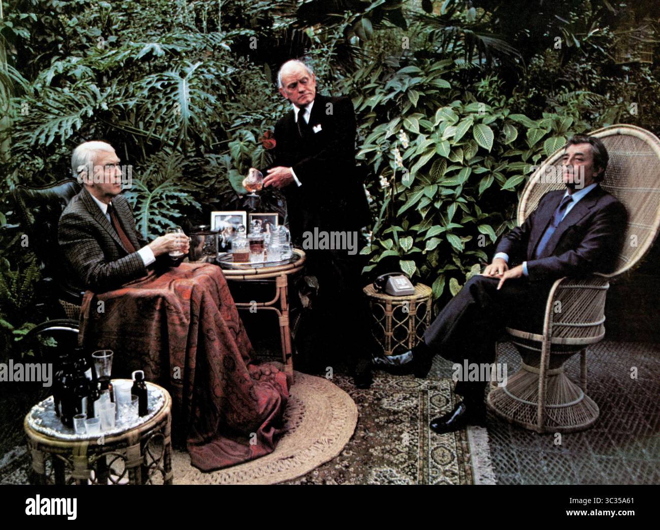 29 MAI 2014 - HOLLYWOOD, ÉTATS-UNIS - THE BIG SLEEP (1978).JAMES STEWART, HARRY ANDREWS, ROBERT MITCHUM ; MICHAEL GAGNANT (DIR).BSLP 009. (Crédit image : © Entertainment Pictures/ZUMA Press) Banque D'Images