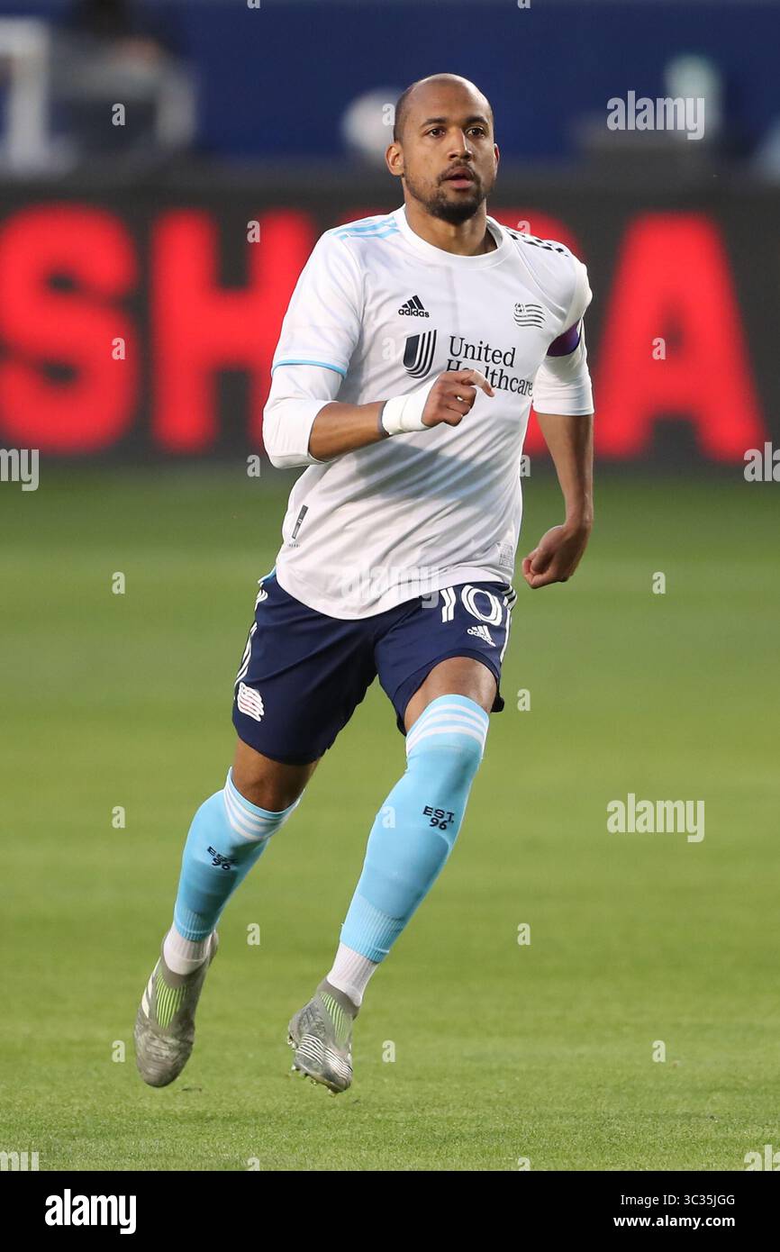 31 mars 2021 : L'attaquant de la Révolution de la Nouvelle-Angleterre Teal Bunbury (10) fait pression sur la zone Galaxie pendant le match entre la Révolution de la Nouvelle-Angleterre et la Galaxie de Los Angeles au Dignity Health Sports Park à Los Angeles, CALIFORNIE, États-Unis. (Photo de Peter Joneleit)(image de crédit : &copy ; Peter Joneleit/CSM via ZUMA Wire) Banque D'Images