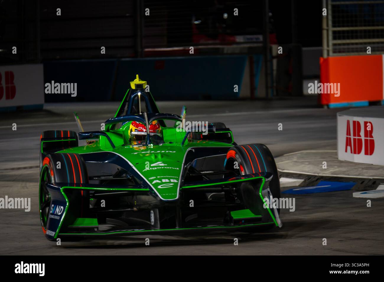 Formule E, Grande Britienne, Londres, juillet 2025. Robin Frijns (#4), Envision Racing pendant les essais libres 1 (FP1). Banque D'Images