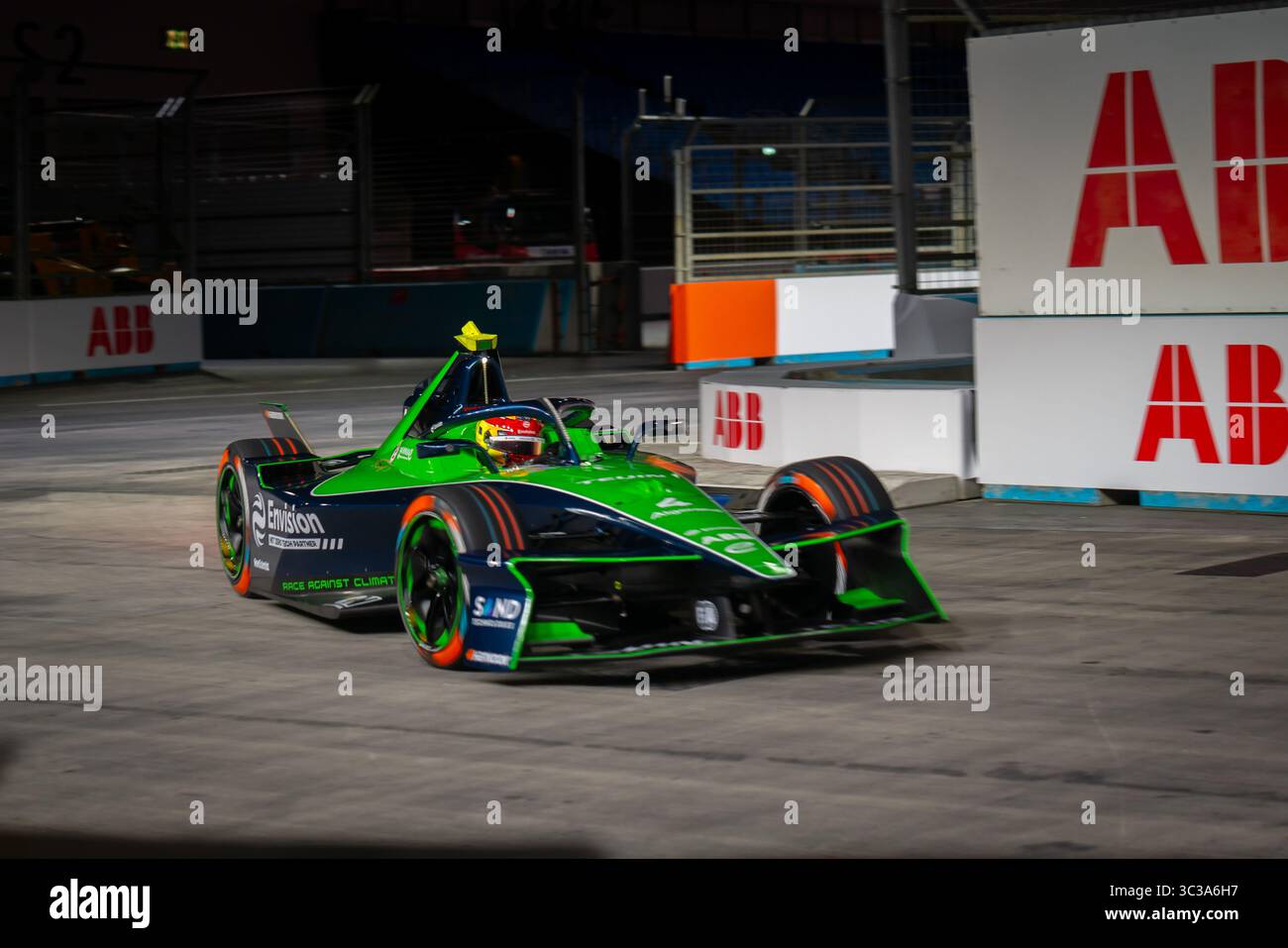 Formule E, Grande Britienne, Londres, juillet 2025. Robin Frijns (#4), Envision Racing pendant les essais libres 1 (FP1). Banque D'Images