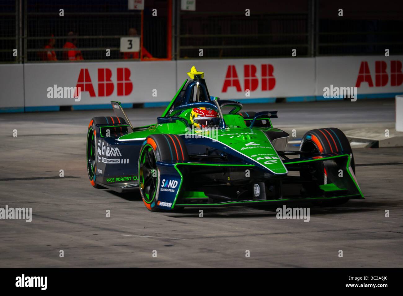 Formule E, Grande Britienne, Londres, juillet 2025. Robin Frijns (#4), Envision Racing pendant les essais libres 1 (FP1). Banque D'Images