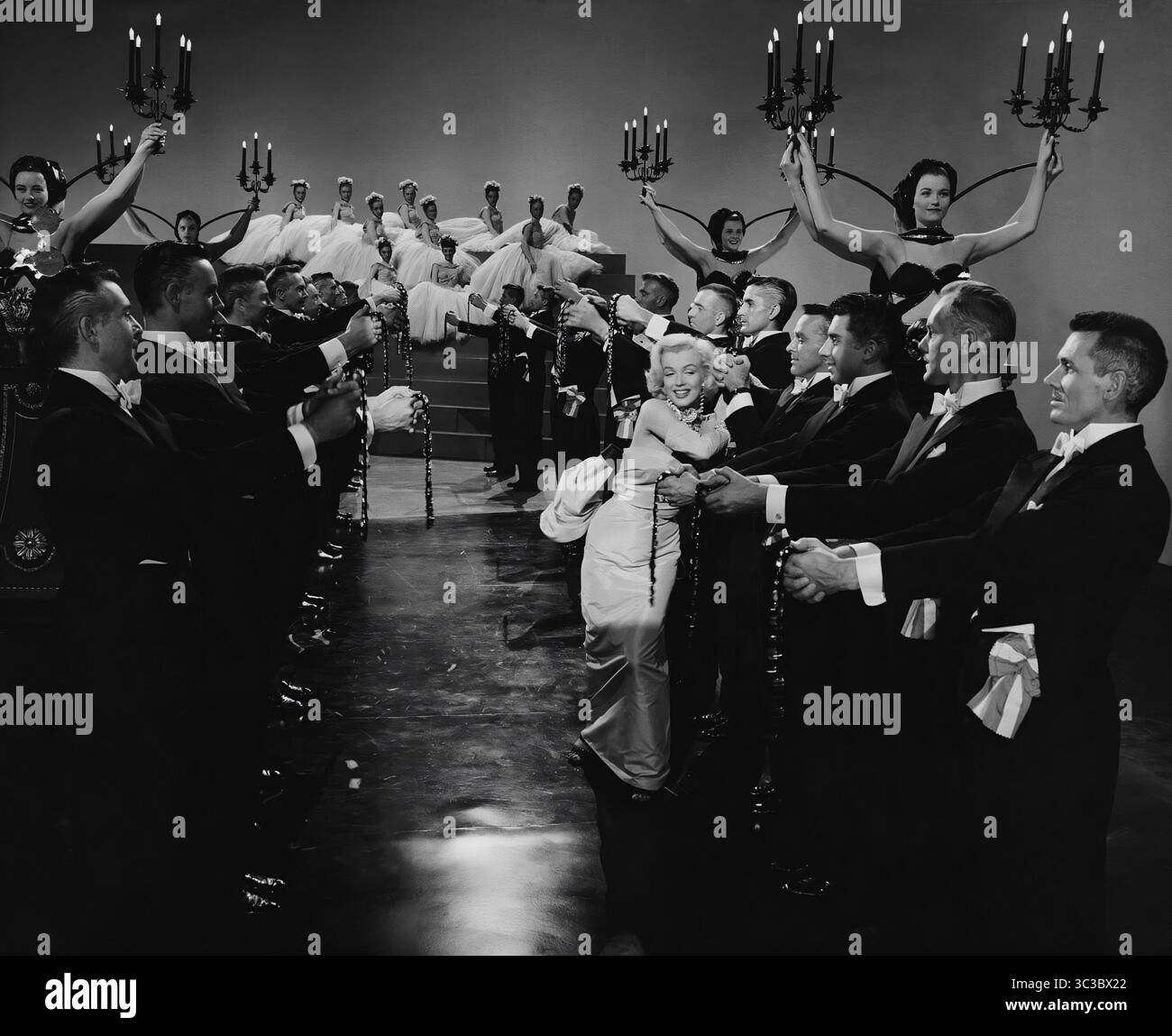 Gentlemen Prefer Blondes (1953)Marilyn Monroe *Filmstill - usage éditorial seulement* Voir instructions spéciales. CAP/UFS image fournie par Capital Pictures Banque D'Images