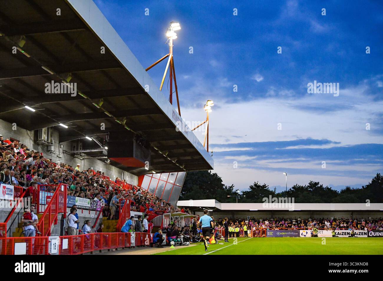 Crawley UK 25 juillet 2025 - lors du match amical de football de pré-saison entre Crawley Town et Crystal Palace au Broadfield Stadium de Crawley : crédit Simon Dack /TPI/ Alamy Live News Banque D'Images