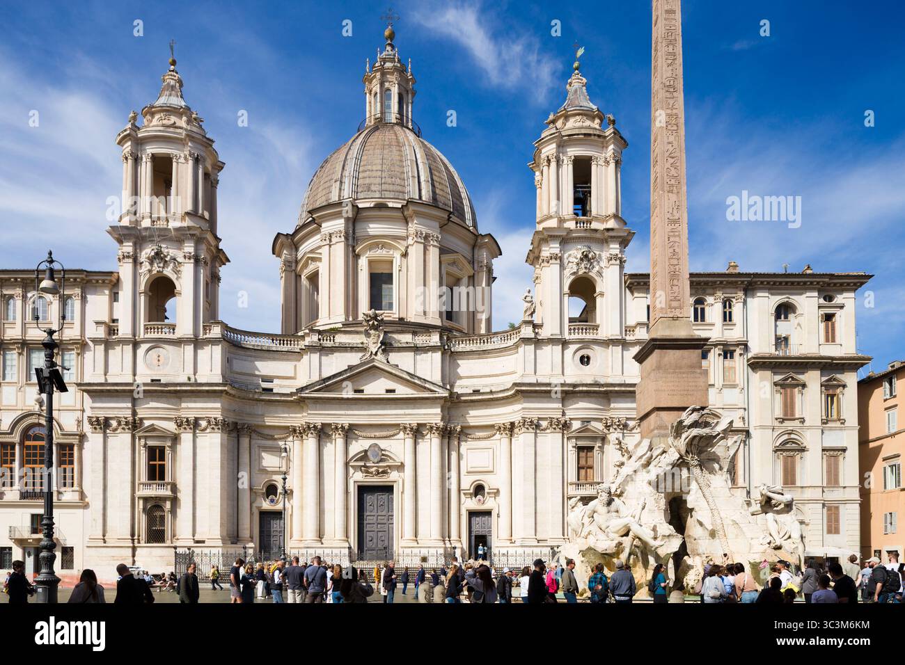 Église de S. Agnese à Agone / St Agnes, Rome, église baroque sur la Piazza Navona, par Carlo Rainaldi et Francesco Borromini, années 1600 Élévation extérieure. Banque D'Images