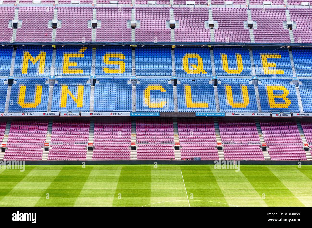 BARCELONE - 11 AOÛT : la devise de Barcelone, "mes que un club", signifiant "plus qu'un club", stade Camp Nou à Barcelone, Catalogne, Espagne, le 11 août Banque D'Images