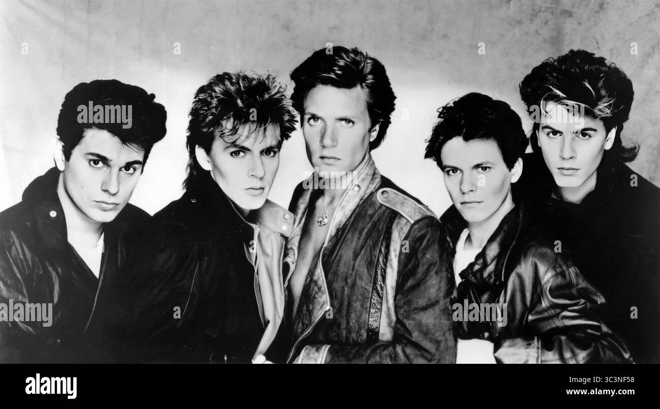 Duran Duran. Portrait du groupe pop et rock anglais Duran Duran, photo publicitaire, 1983. De gauche à droite : Roger Taylor, Nick Rhodes, Simon LeBon, Andy Taylor, et John Taylor. Banque D'Images