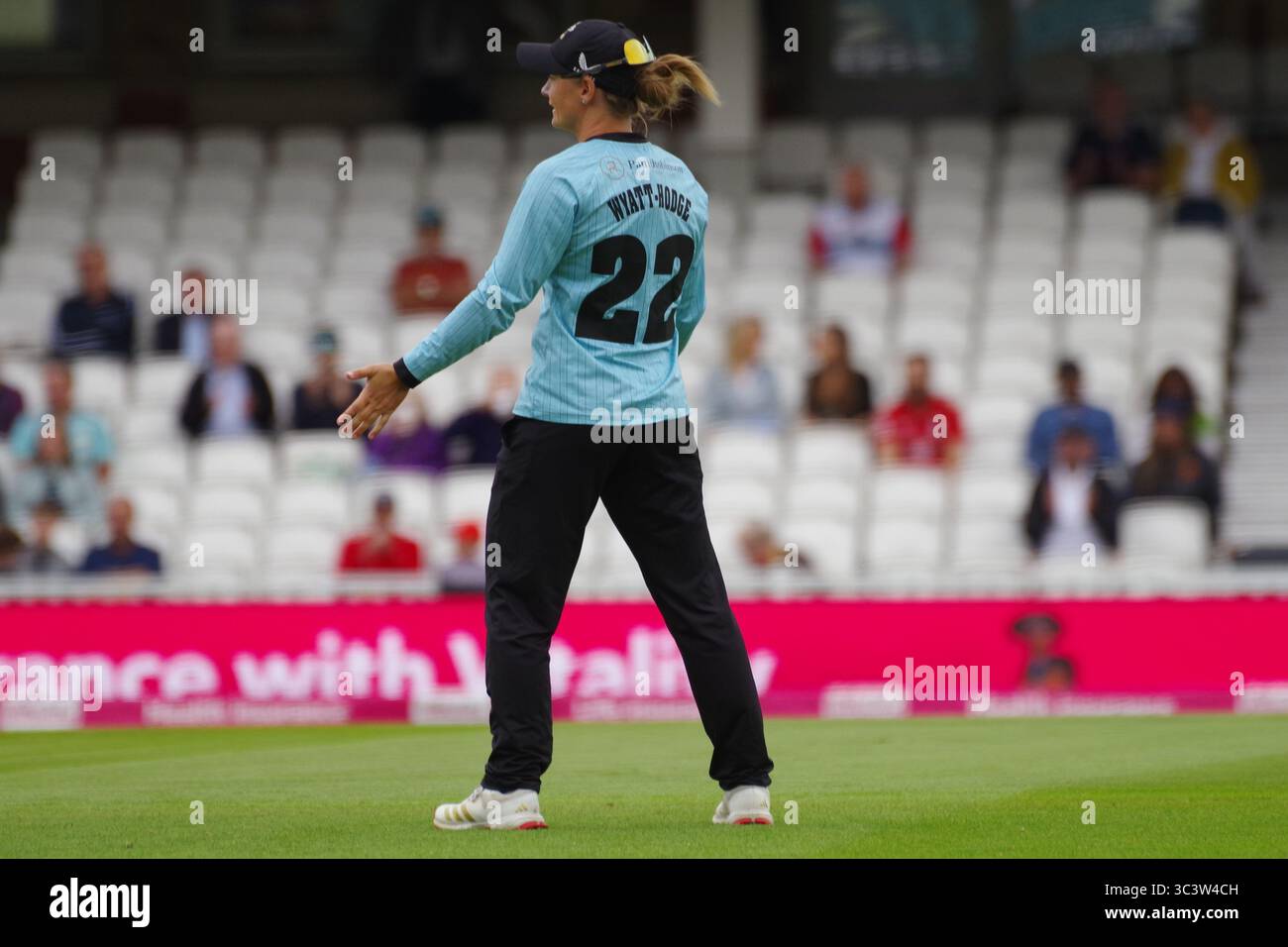 Londres, Angleterre, 27 juillet 2025. Danni Wyatt-Hodge pour Surrey Women Against Bears Women dans la finale de Vitality Blast League 1 au Kia Oval, Londres. Crédit : Colin Edwards/Alamy Live News Banque D'Images