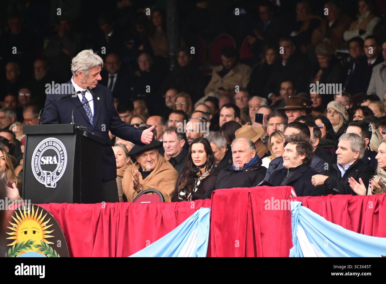 Le président argentin Javier Milei a inauguré la 137e exposition rurale. Banque D'Images