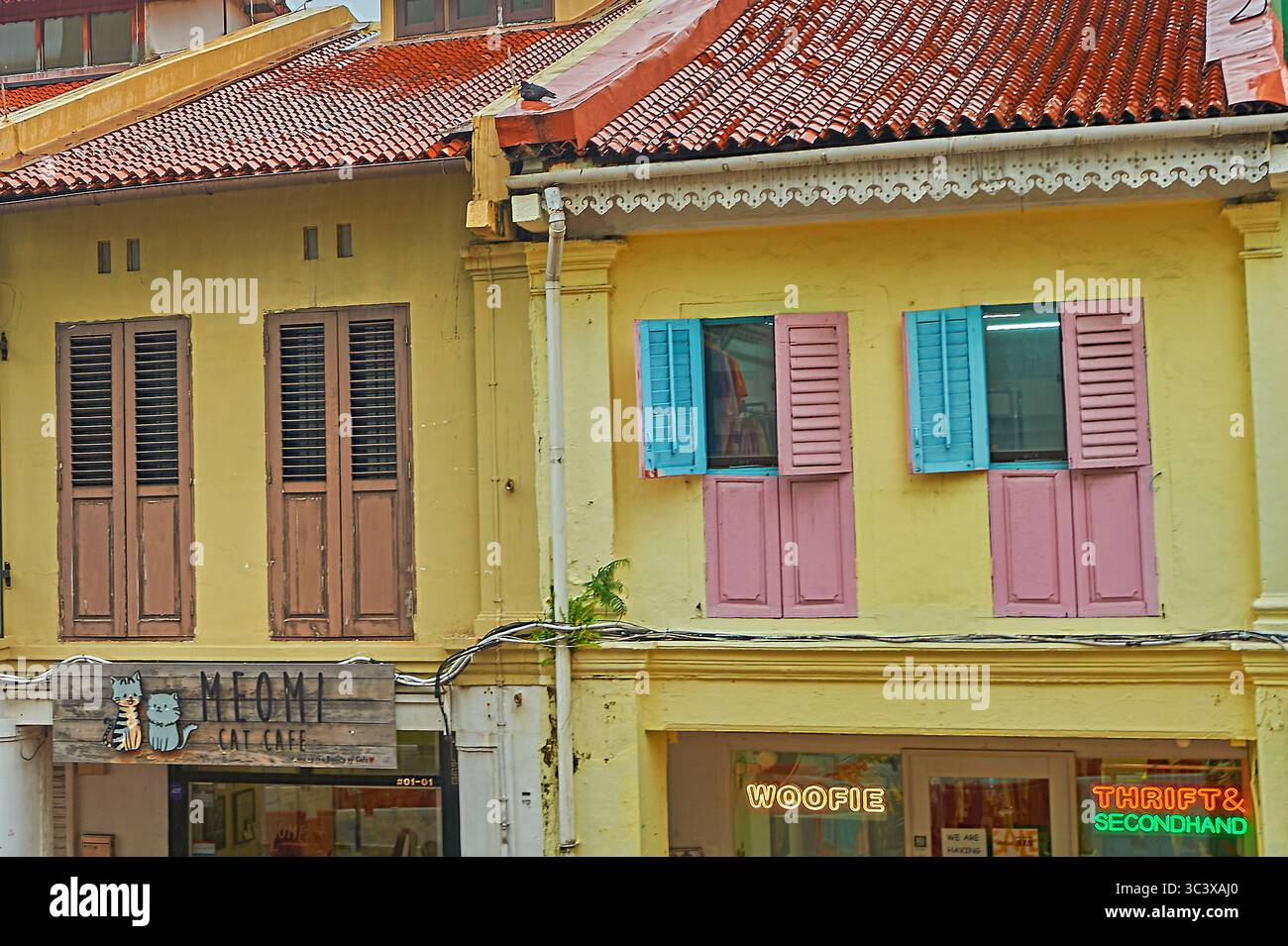Bâtiments colorés dans le quartier Kampong Glen du centre-ville de Singapour Banque D'Images