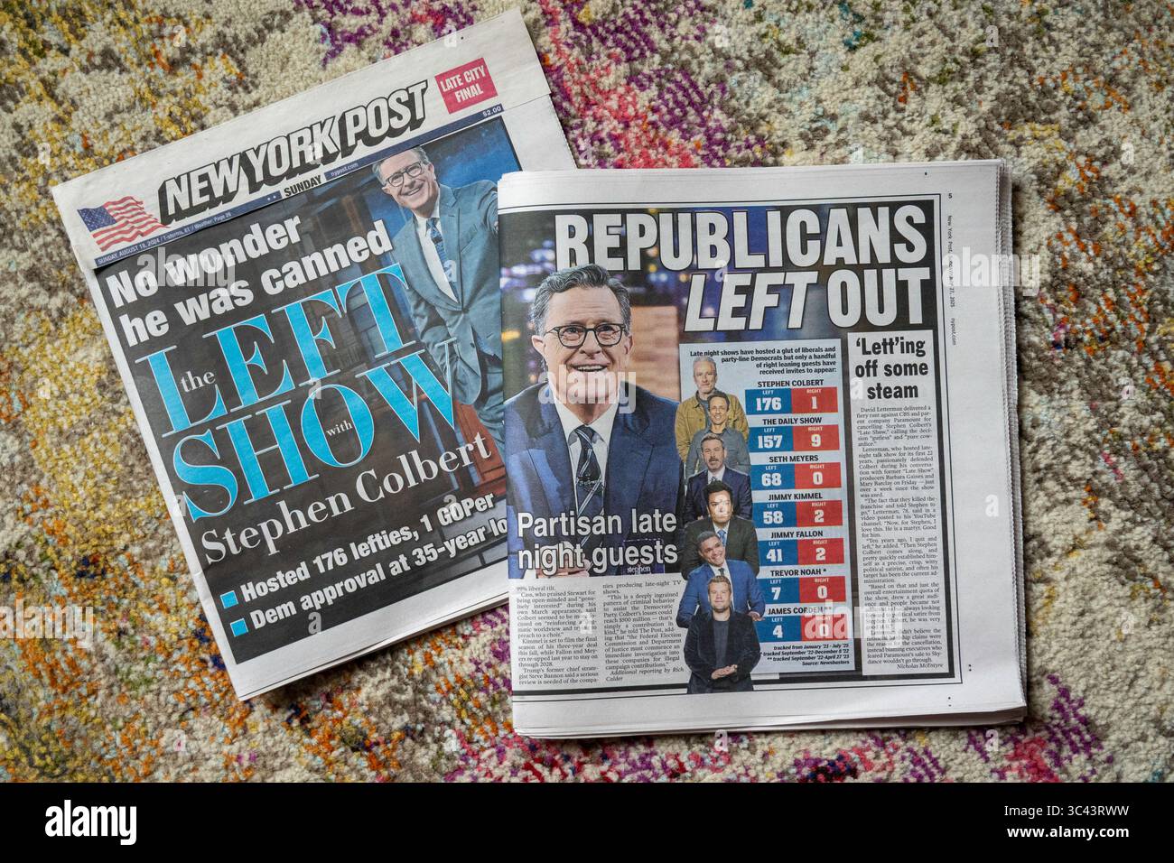 Le journal du New York Post couvre l'annulation de l'émission nocturne de Stephen Colbert, 2025, New York City, USA Banque D'Images