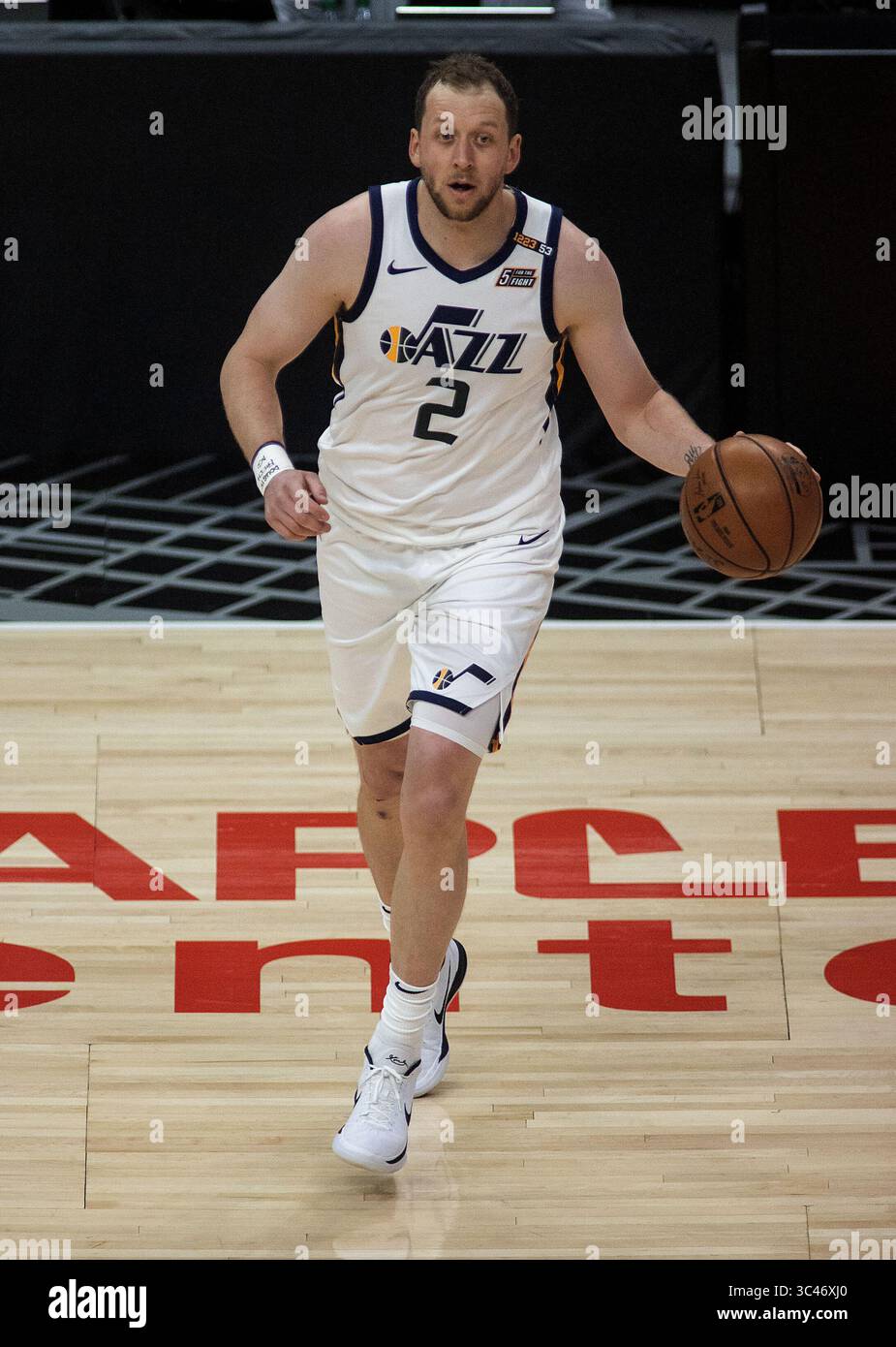 12 juin 2021, Los Angeles, Californie, États-Unis : Joe Ingles #2 de l'Utah Jazz lors de la deuxième manche, match 3 des éliminatoires NBA 2021 contre les Clippers de Los Angeles le samedi 12 juin 2021 au Staples Center de Los Angeles, Californie. JAVIER ROJAS/PI (crédit image : © Prensa Internacional via ZUMA Wire) Banque D'Images