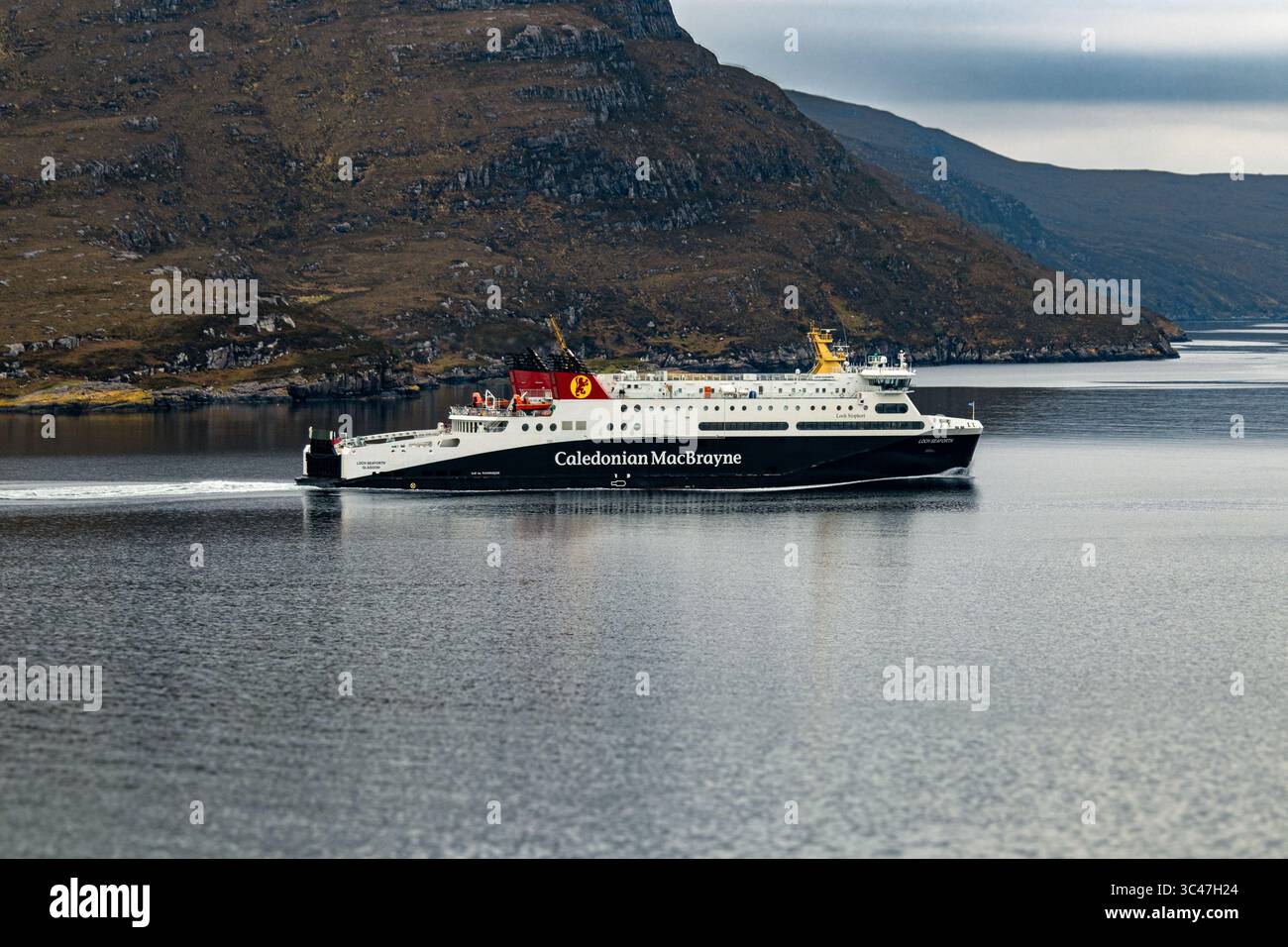 Photo du ferry CalMac roro reliant ullapool à Stornoway en avril de cette année Banque D'Images