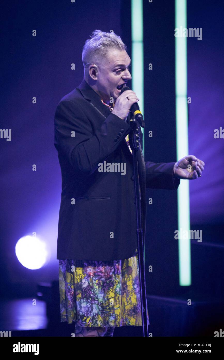 24 juillet 2018 - Toronto, Ontario, Canada - le duo anglais synthpop, composé du chanteur et compositeur ANDY BELL et du compositeur et claviériste VINCE CLARKE, a joué à guichets fermés au Queen Elizabeth Theater de Toronto. En photo : ANDY BELL, VINCE CLARKE (crédit image : © Angel Marchini via ZUMA Wire) Banque D'Images