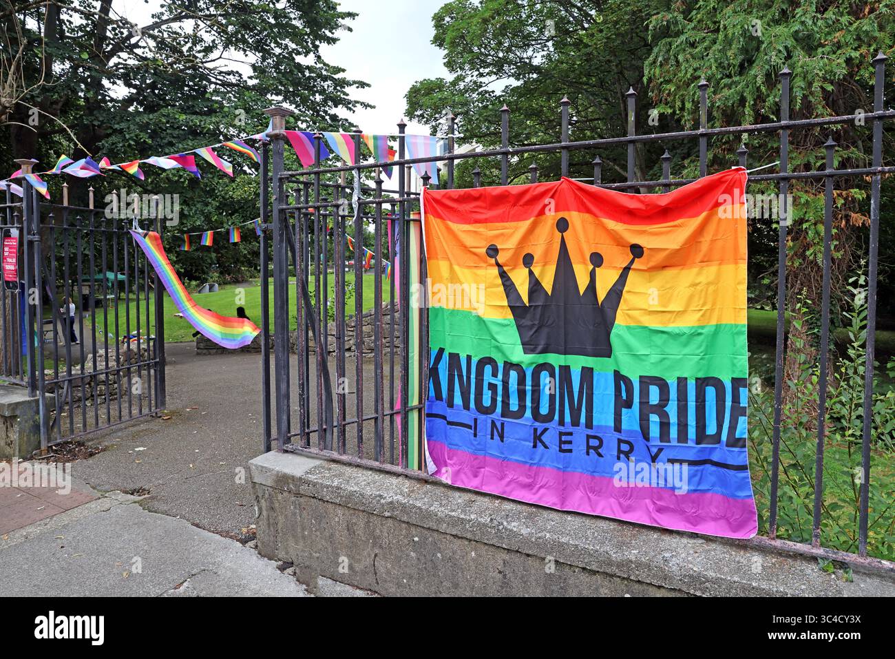 Drapeau du Royaume, Kerry Pride LGBTQ+ à Tralee, comté de Kerry, Irlande, IE Banque D'Images
