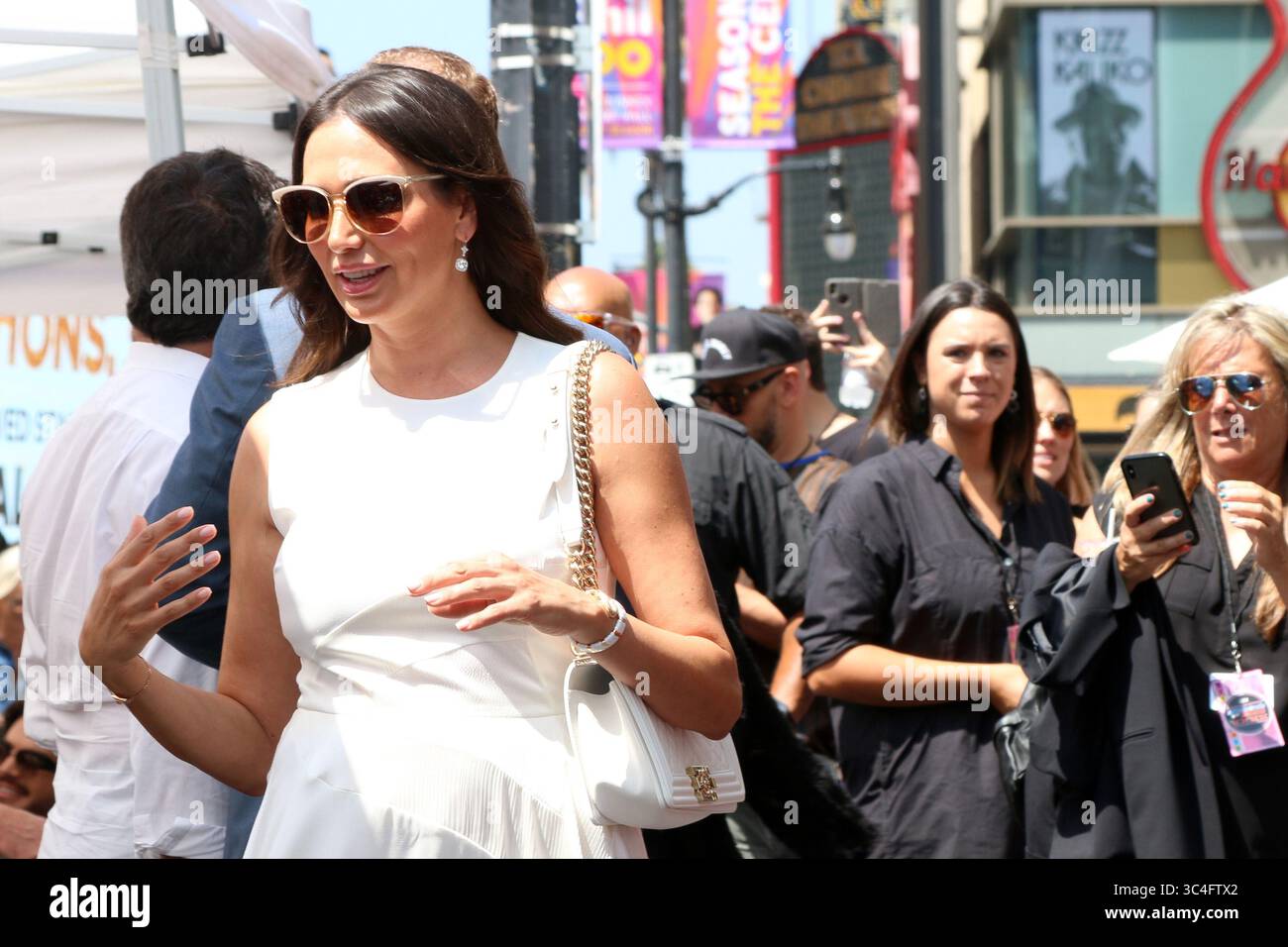 22 août 2018 - Los Angeles, CA, États-Unis - LOS ANGELES - 22 août : Lauren Silverman à la cérémonie Simon Cowell Star sur le Hollywood Walk of Fame le 22 août 2018 à Los Angeles, CA (crédit image : © Kathy Hutchins via ZUMA Wire) Banque D'Images