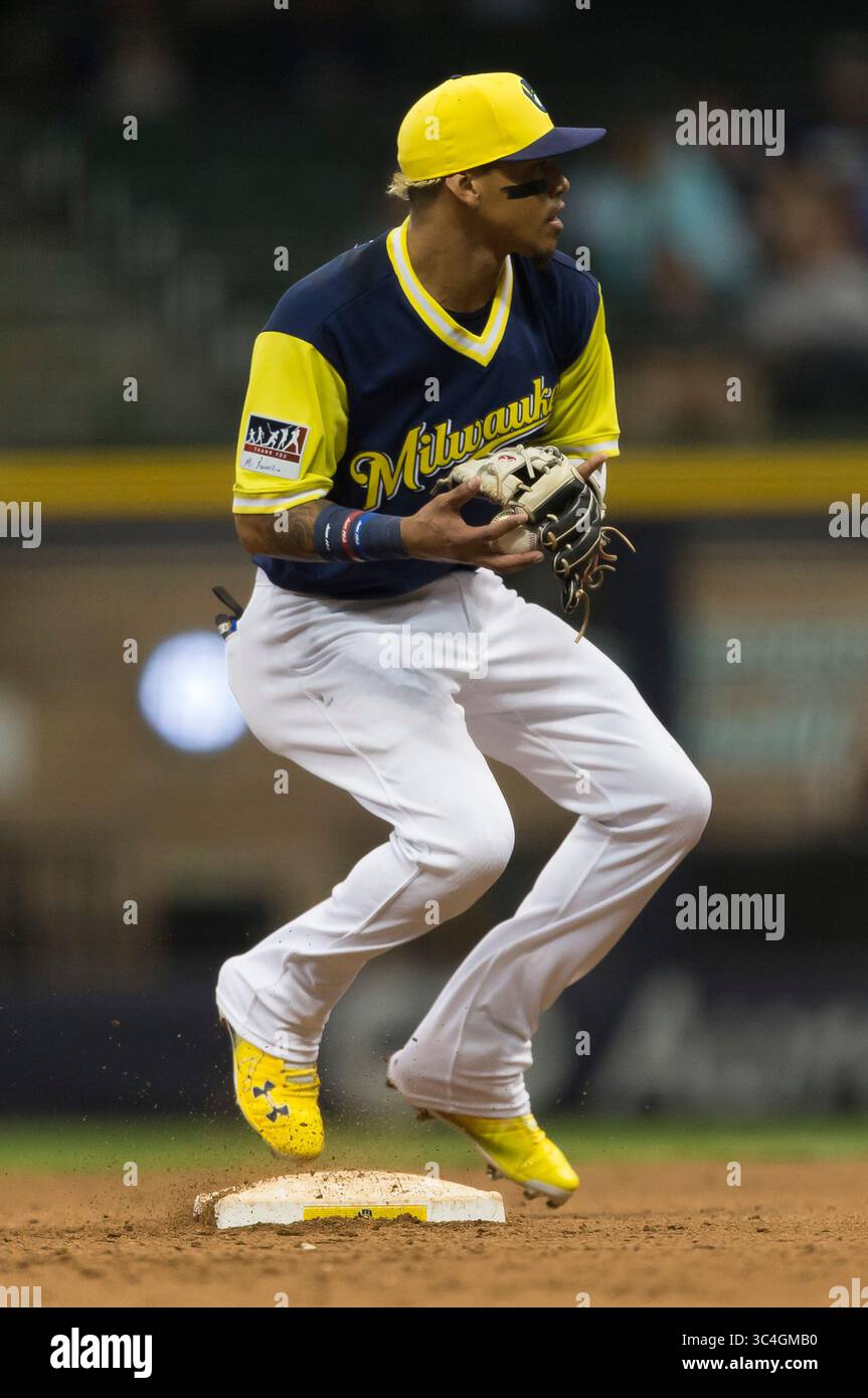 24 août 2018 : Milwaukee Brewers Short stop Orlando Arcia #3 en action lors du match de baseball de la Ligue majeure entre les Brewers de Milwaukee et les Pirates de Pittsburgh au Miller Park à Milwaukee, WISCONSIN. John Fisher/CSM(image de crédit : &copy ; John Fisher/CSM via ZUMA Wire) Banque D'Images