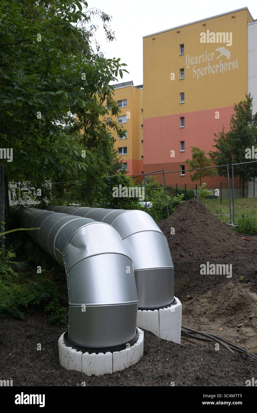 Fernnwärmeleitungen Neu verlegte Fernwämeleitungen in Potsdam am 24.07.2025 Potsdam Brandenburg Deutschland *** gazoducs de chauffage urbain nouvellement posés à Potsdam le 24 07 2025 Potsdam Brandenburg Allemagne Banque D'Images