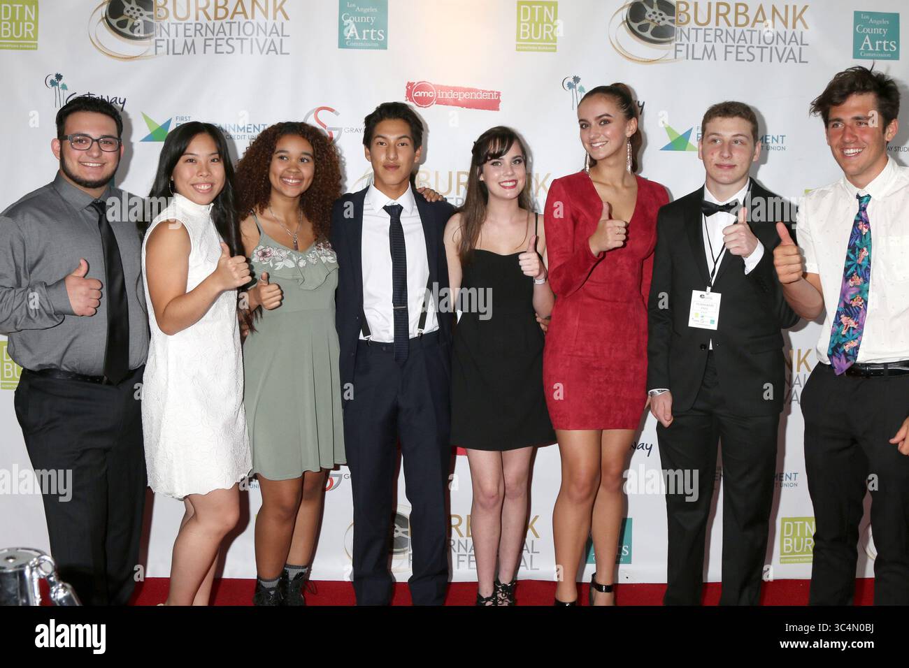 9 septembre 2018 - Burbank, CA, États-Unis - LOS ANGELES - 9 septembre : Hanson Wapmer, Angelique Chen, Nyah Mor-Yossef, Migail Zamora, Kylie Shapiro, Carly Mendola, Kanny Esterkin, Jackson Cook au gala de clôture du 10e Festival international du film de Burbank au Burbank Convention Center le 9 septembre 2018 à Burbank, CA (crédit image : © Kathy Hutchins via ZUMA Wire) Banque D'Images