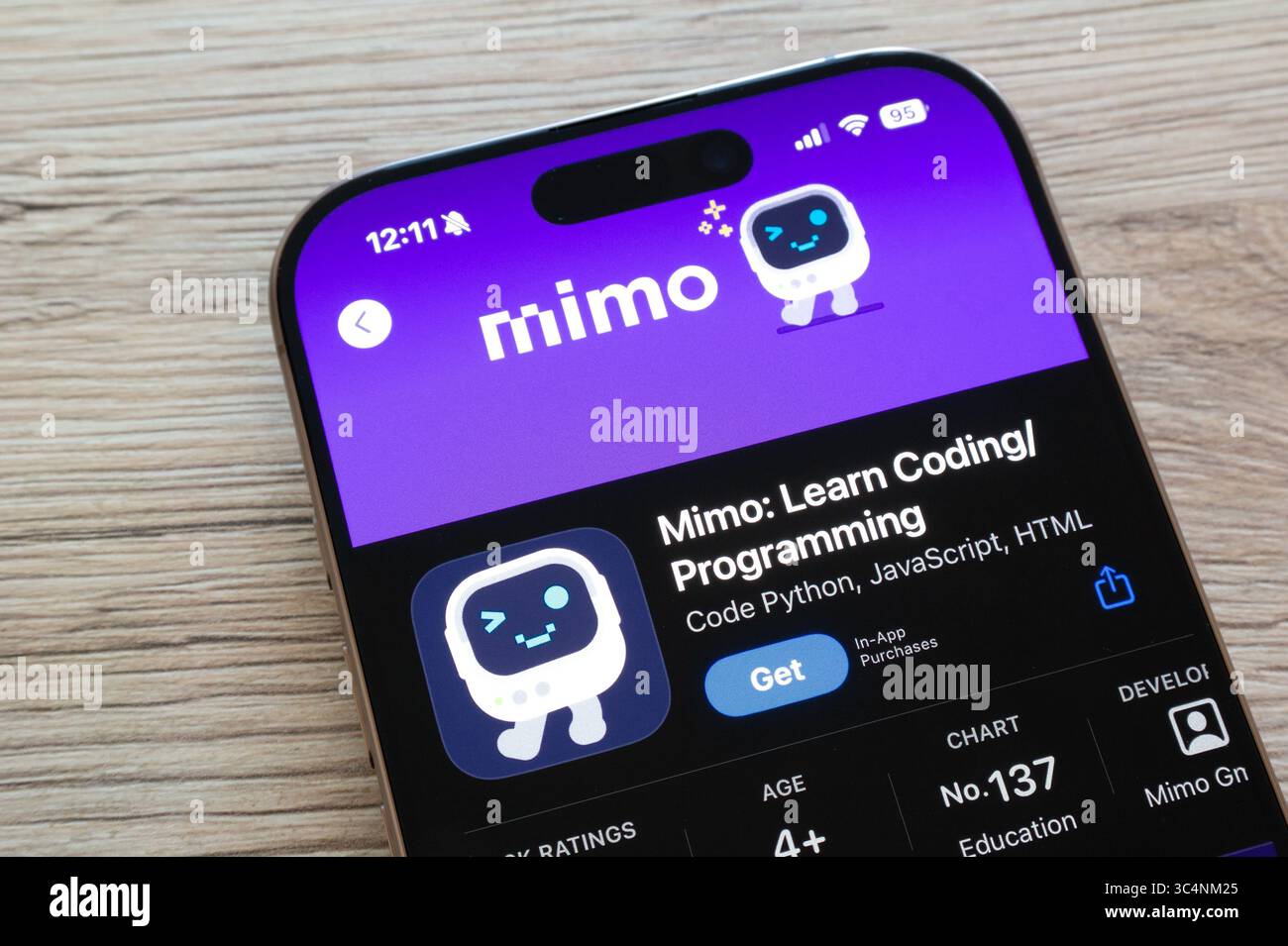 Ostrava, Tchéquie - 19 janvier 2025 : Apple App Store avec MIMO apprendre à programmer une application mobile pour programmer Banque D'Images