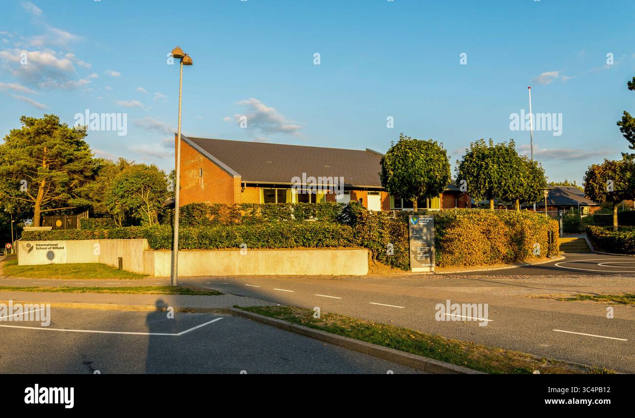 Vue d'entrée au campus de l'école internationale, Billund, Danemark, 18 juillet 2018 Banque D'Images