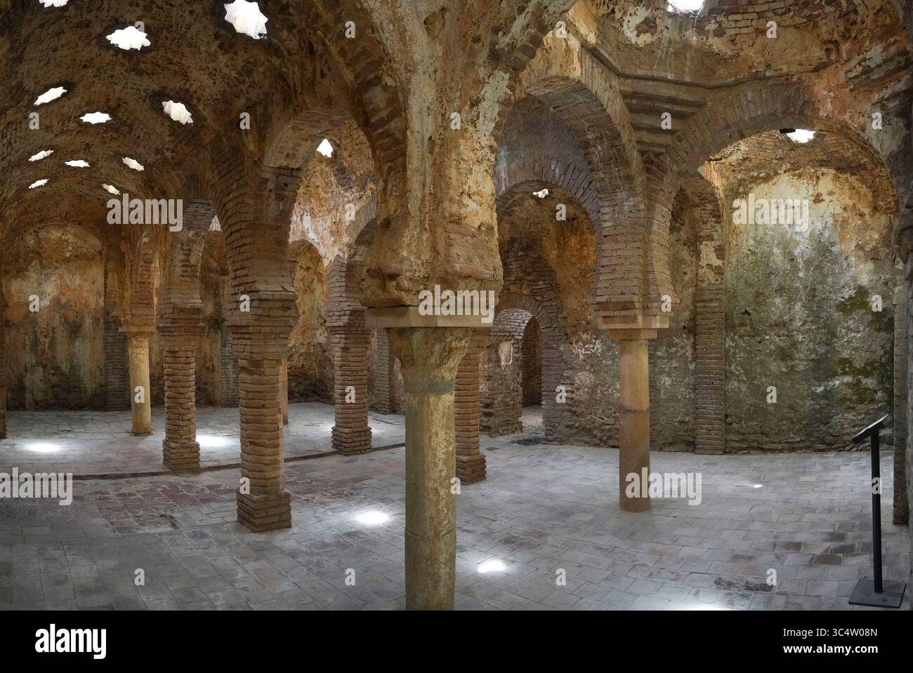 Bains arabes à Ronda, 13ème siècle, Ronda, Andalousie, Espagne. Banque D'Images
