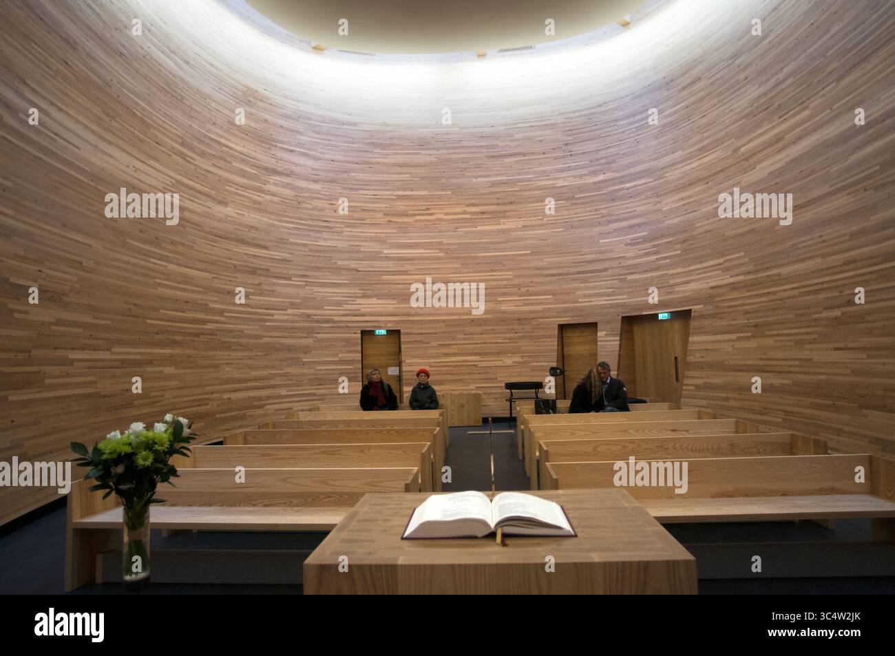 1 novembre 2012 - Helsinki, Uusimaa, Finlande - la chapelle Kamppi - Chapelle du silence - est une chapelle luthérienne à Kamppi, Helsinki, située sur la place Narinkka. Helsinki (crédit image : © Sergi ReboredoZUMA Wire) Banque D'Images