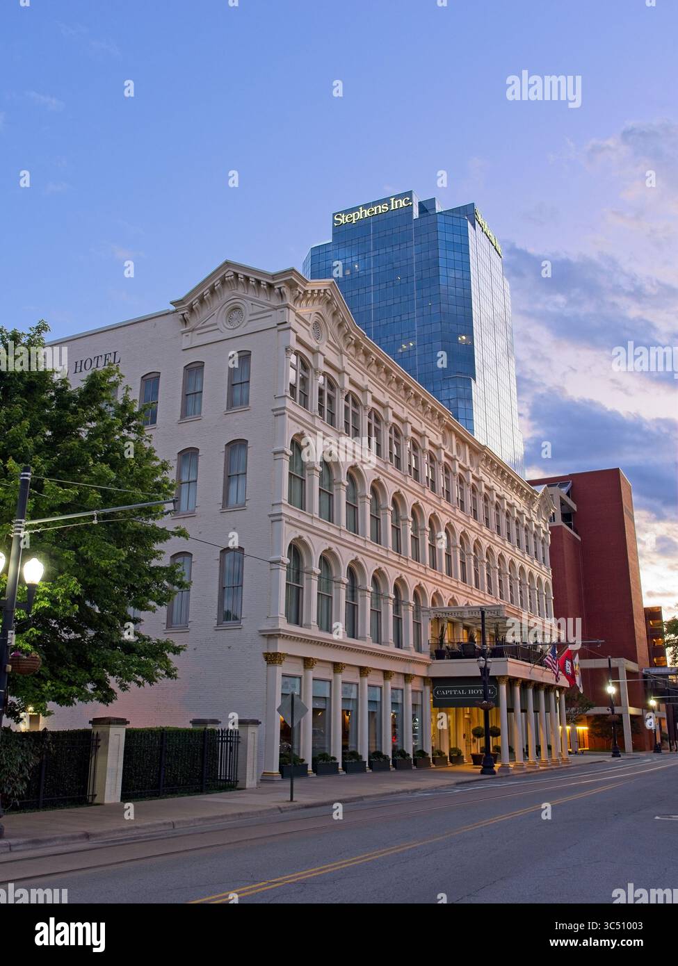 Hôtel historique 1873 Capital avec façade en fonte - Little Rock Arkansas, mai 2025 Banque D'Images