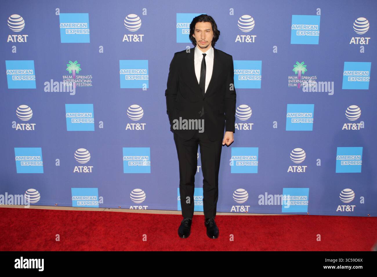 2 janvier 2020, Palm Springs, Californie, États-Unis : Star Wars Kylo Ren acteur matrimonial, PILOTE ADAM sur le tapis rouge lors de la soirée des Gala Awards au 31e Festival international du film de Palm Springs. (Crédit image : © Dane Andrew/ZUMA Wire) Banque D'Images