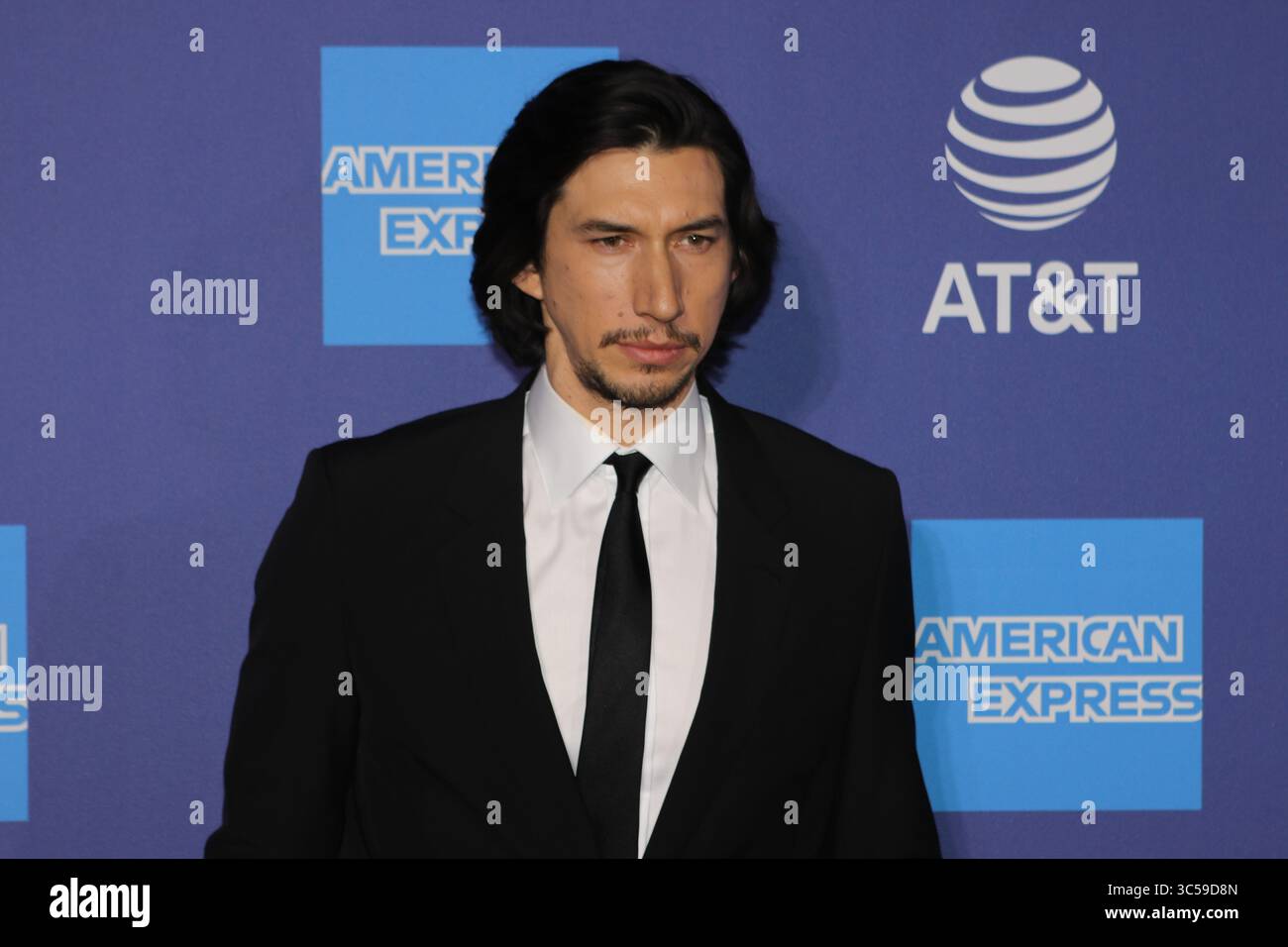 2 janvier 2020, Palm Springs, Californie, États-Unis : Star Wars Kylo Ren acteur matrimonial, PILOTE ADAM sur le tapis rouge lors de la soirée des Gala Awards au 31e Festival international du film de Palm Springs. (Crédit image : © Dane Andrew/ZUMA Wire) Banque D'Images