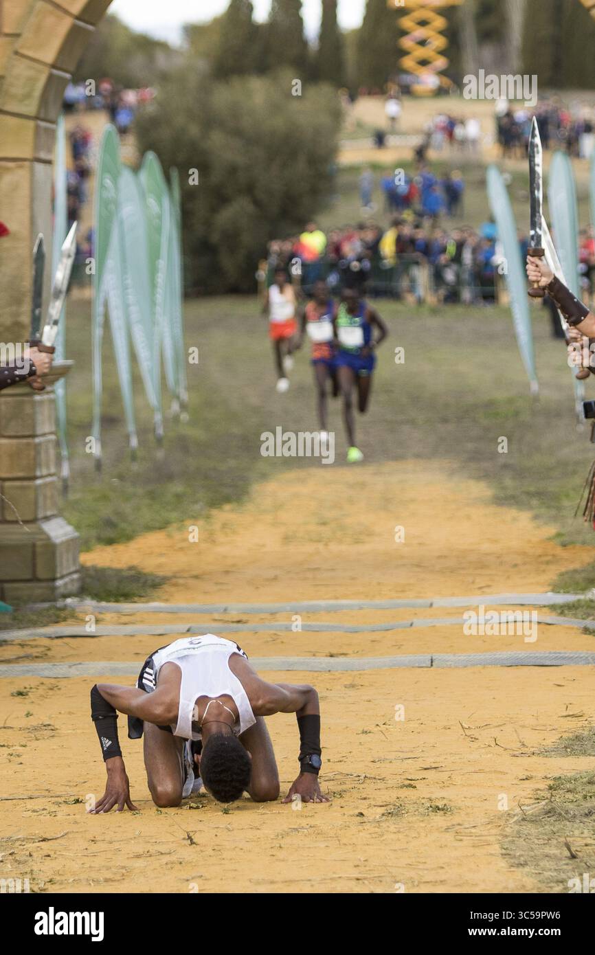 19 janvier 2020, Santiponce, Espagne : TADESE WORKU (Ethiopie) remporte le Cross Country International Italica hommes dans les ruines de l'ancienne ville romaine d'Italica (crédit image : © Daniel Gonzalez Acuna/ZUMA Wire) Banque D'Images