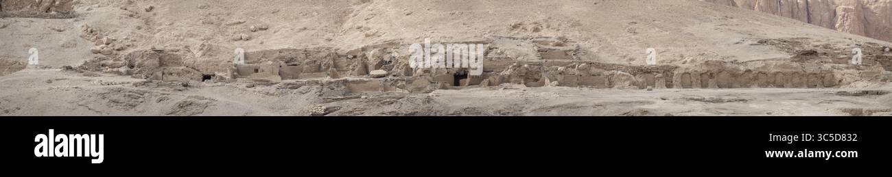 Grand plan panoramique des collines thébaines, Cisjordanie, Louxor Egypte Banque D'Images