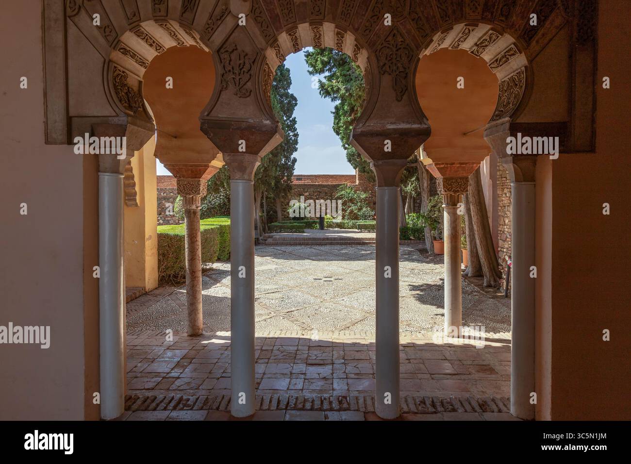 Ancienne forteresse mauresque - Alcazaba, dans la ville espagnole de Málaga. Banque D'Images