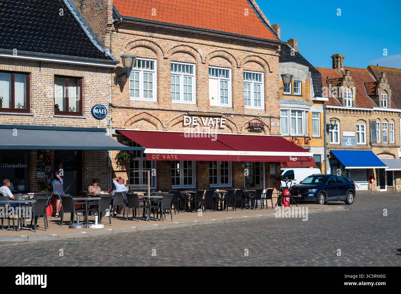 Panneau routier de Lo, partie de Lo Reninge, Flandre occidentale, Belgique 8 juillet 2025 Banque D'Images