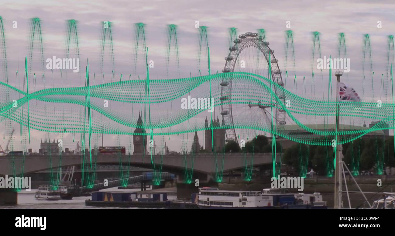 Montrant le London Eye tournant au-dessus de la Tamise, avec pont de traversée de bus, bateaux, superpositions de vagues vertes Banque D'Images