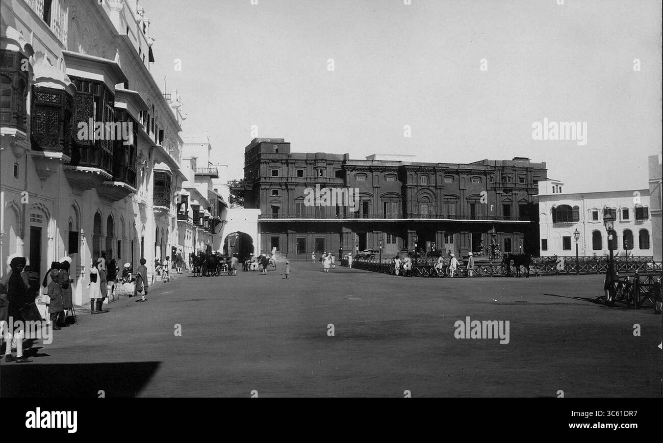 Cour du palais Moubarak Mandi vers 1905. Banque D'Images