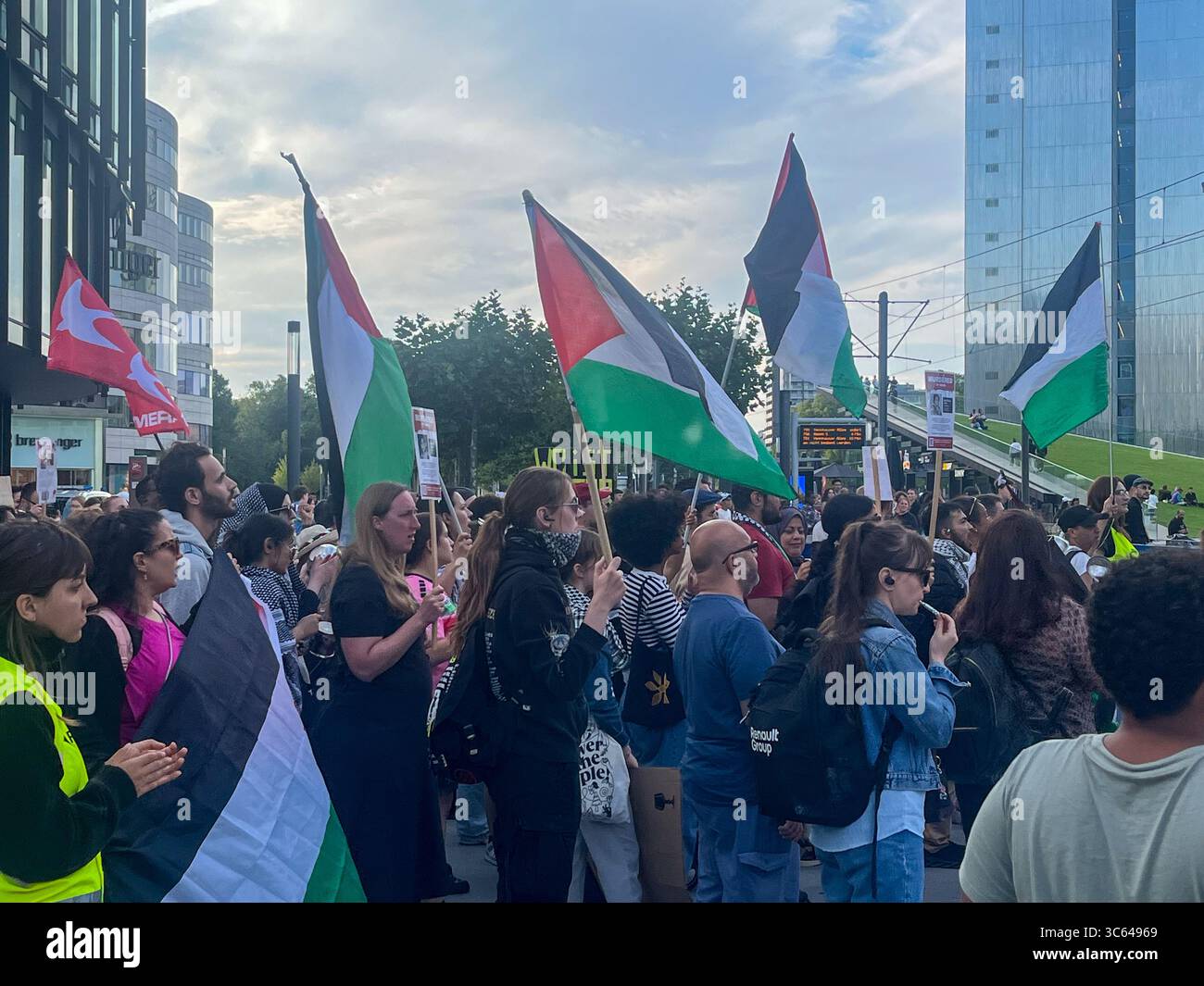 Manifestation pro-palestinienne à Duesseldorf, Rhénanie du Nord-Westphalie, Allemagne, le 30 juillet 2025. Banque D'Images
