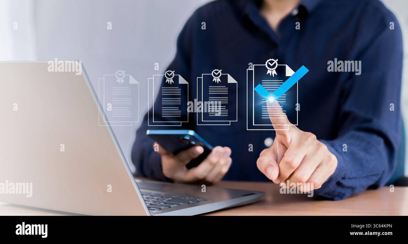 Processus de vérification des documents et d'approbation numérique Banque D'Images