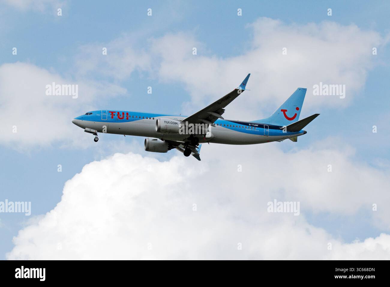 BOEING 737 MAX 8, G-TUMF Banque D'Images