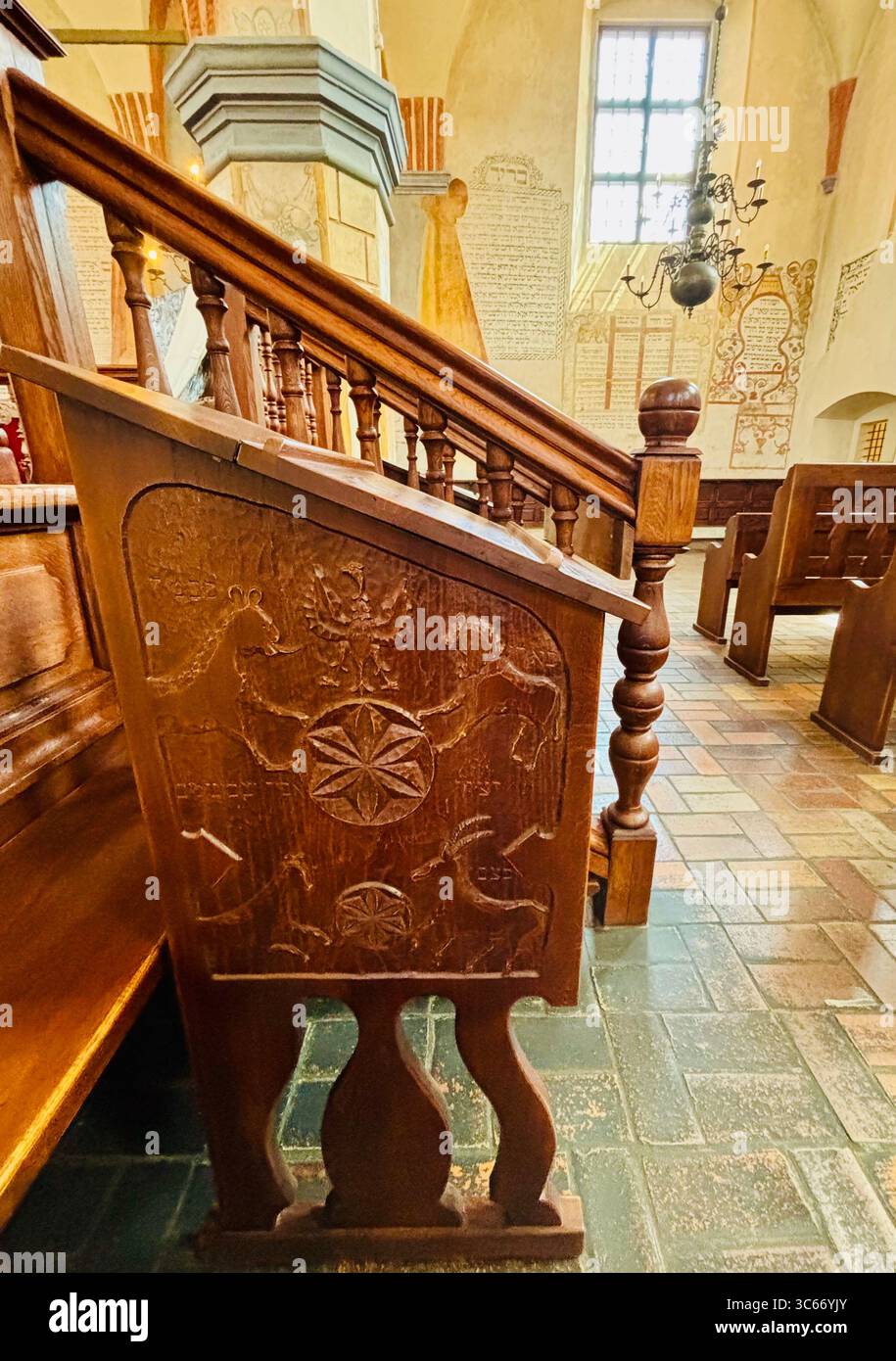 La belle synagogue du 17ème siècle à Tykocin, Pologne. - Image de stock capturée avec un smartphone