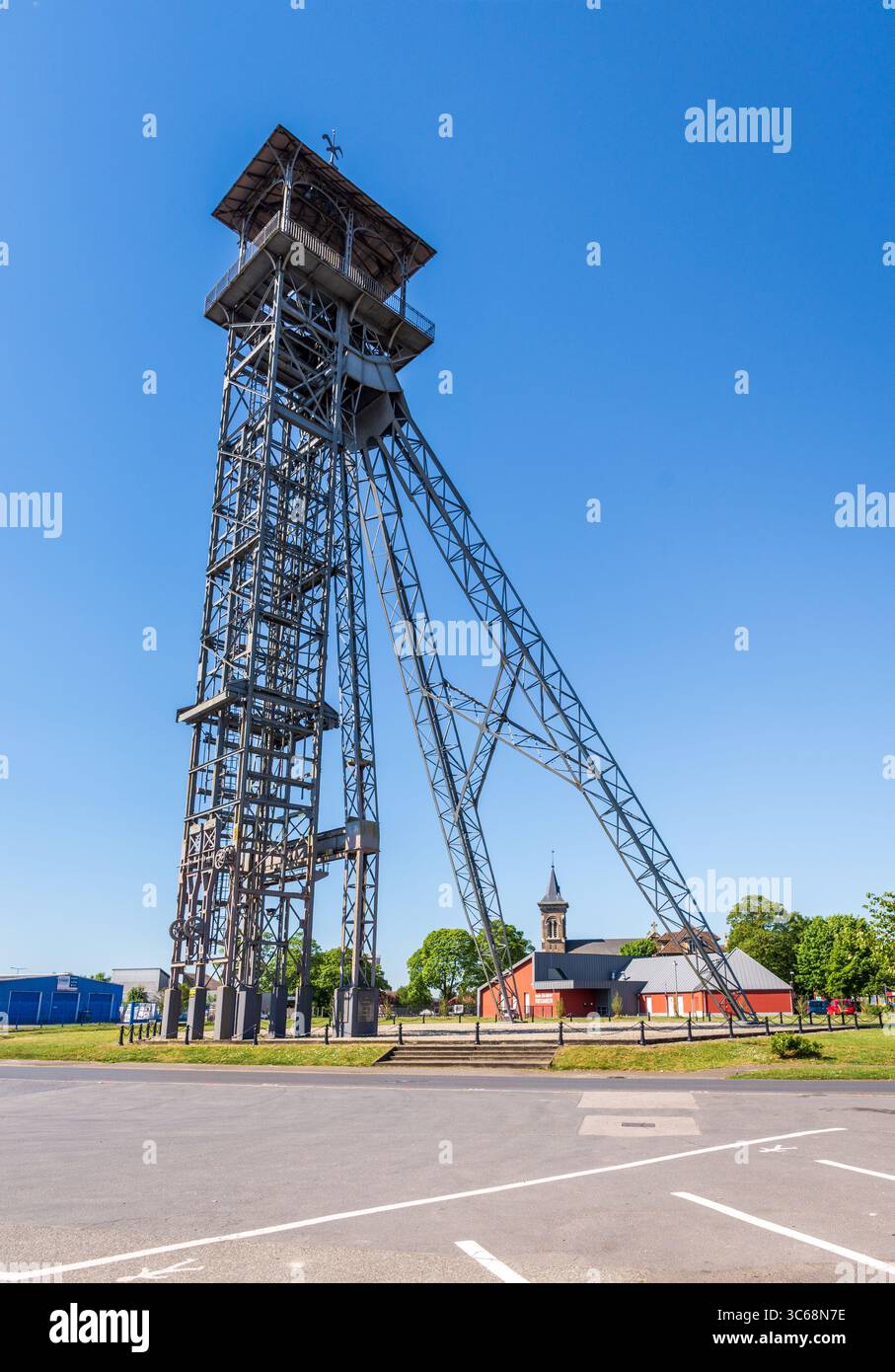 Le châssis de tête du puits de mine n°. 3bis de la société minière Mines de Lens est conservée sur l'ancien site de Liévin, France Banque D'Images