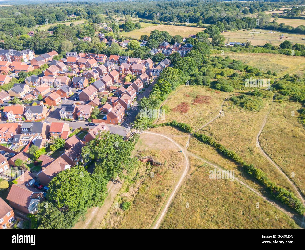Vue aérienne des prairies agricoles du hampshire un espace ouvert public de 42 acres à Havant Banque D'Images